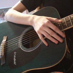 1st Attempt at Fingerpicking - "Good Riddance"